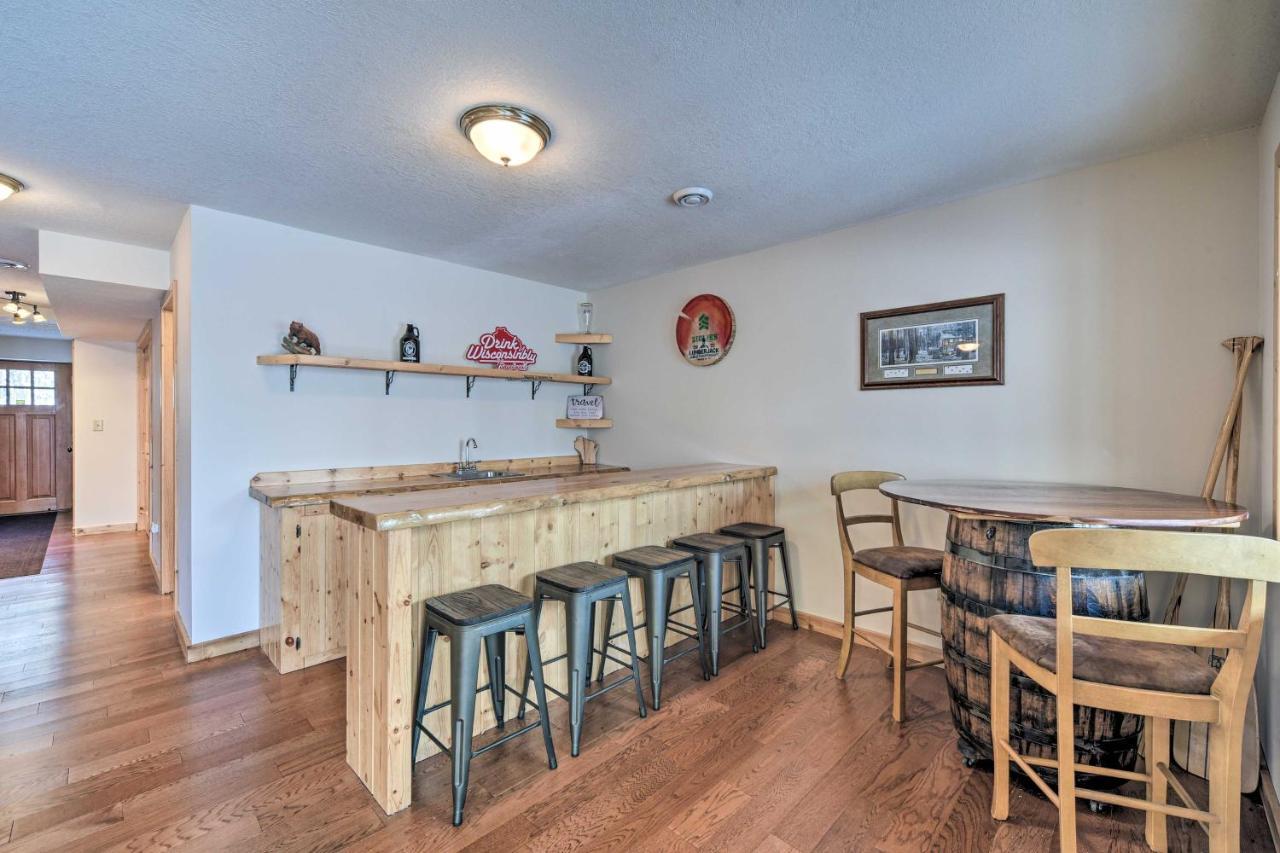 Scenic Hayward Lake View Retreat With Fire Pit Екстериор снимка