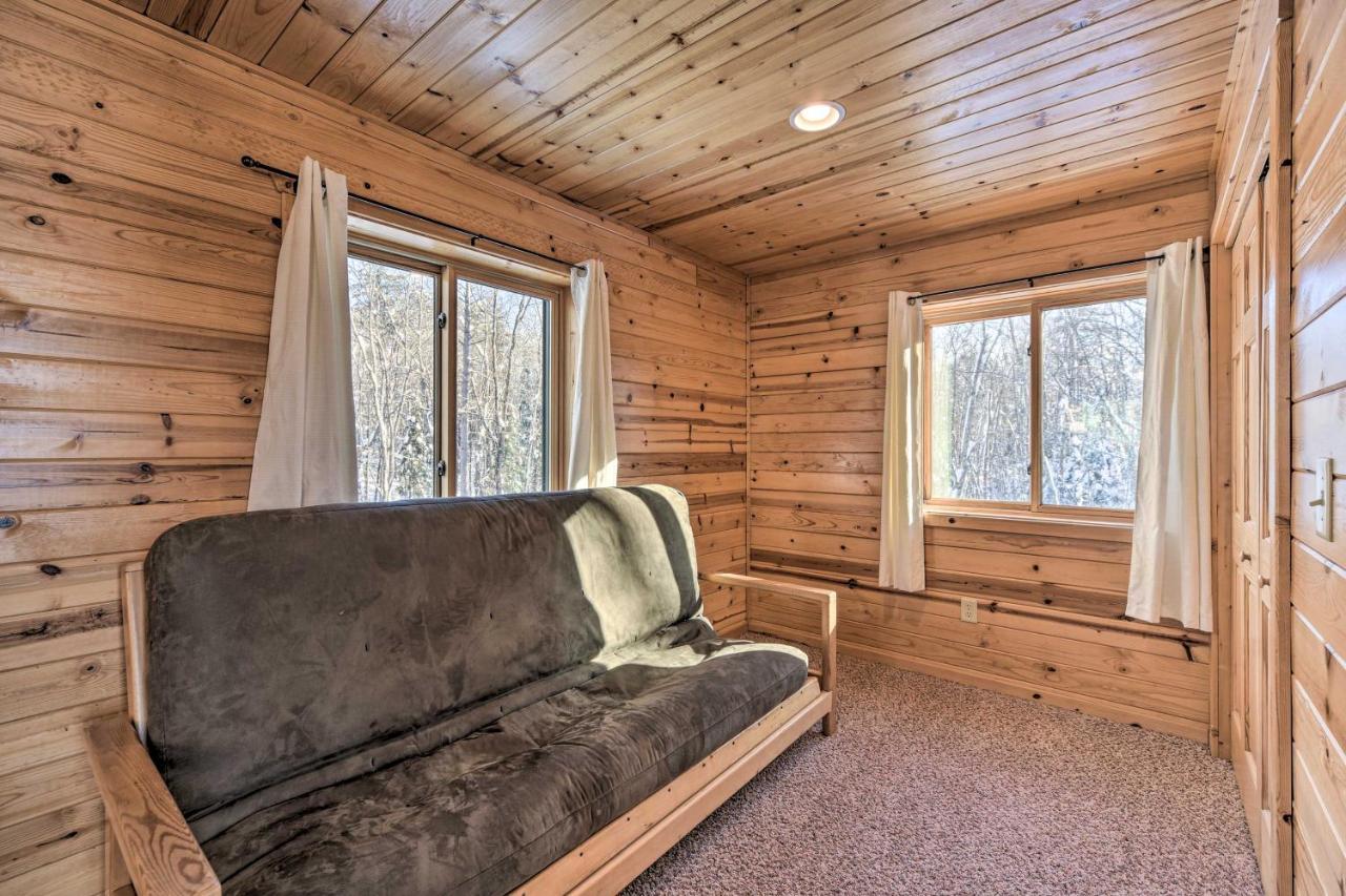 Scenic Hayward Lake View Retreat With Fire Pit Екстериор снимка