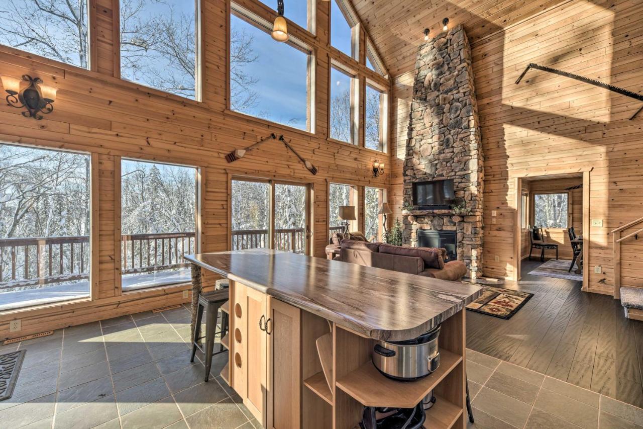 Scenic Hayward Lake View Retreat With Fire Pit Екстериор снимка