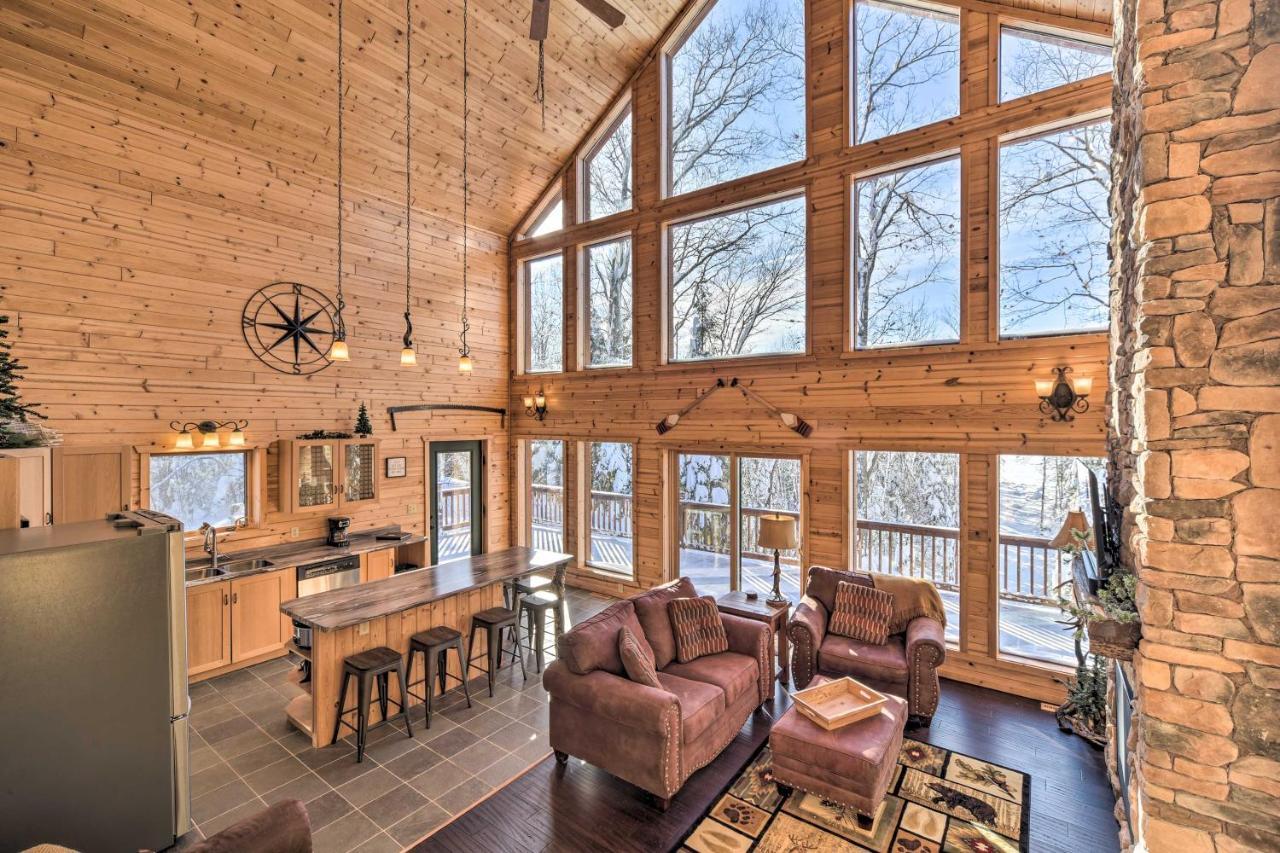 Scenic Hayward Lake View Retreat With Fire Pit Екстериор снимка