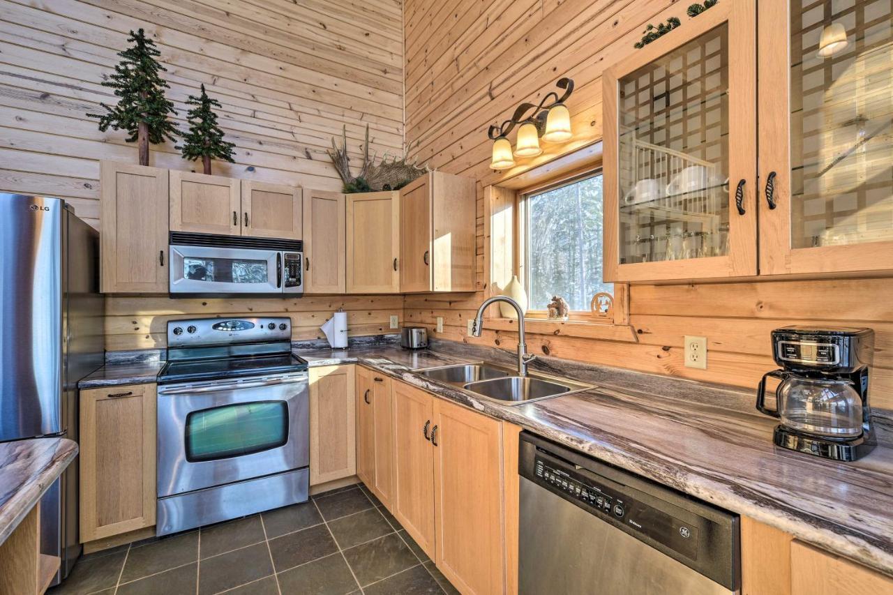 Scenic Hayward Lake View Retreat With Fire Pit Екстериор снимка
