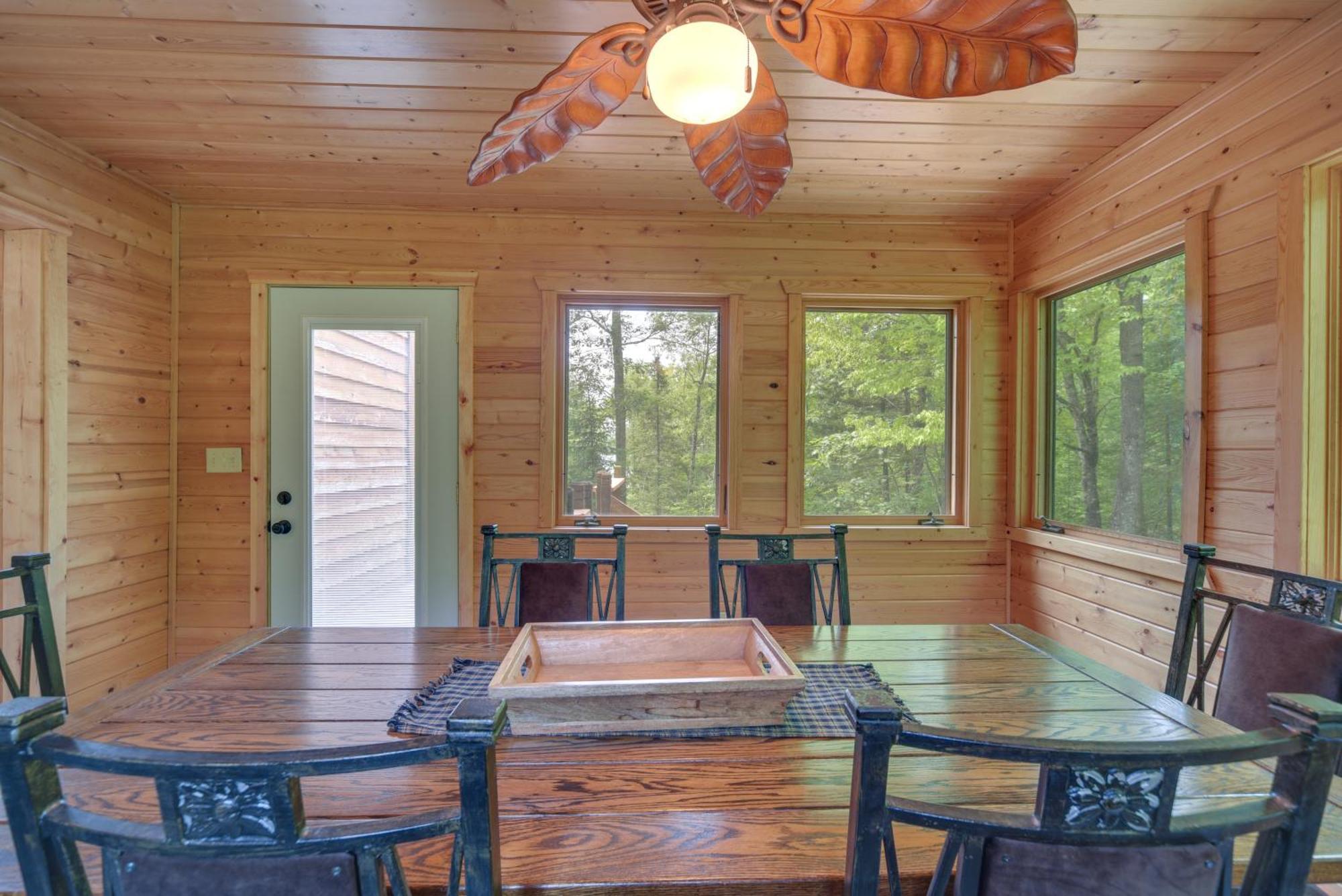 Scenic Hayward Lake View Retreat With Fire Pit Екстериор снимка